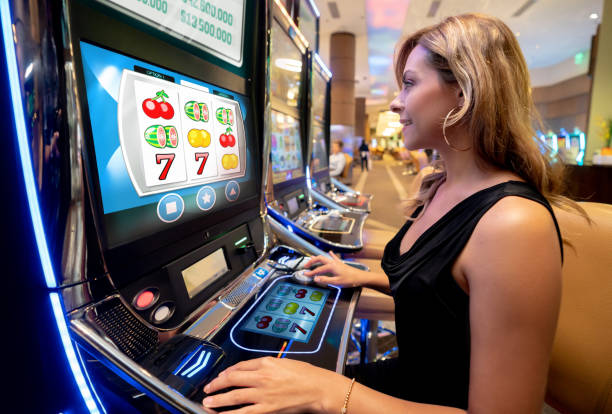 Live dealer in action Live dealer spinning the wheel